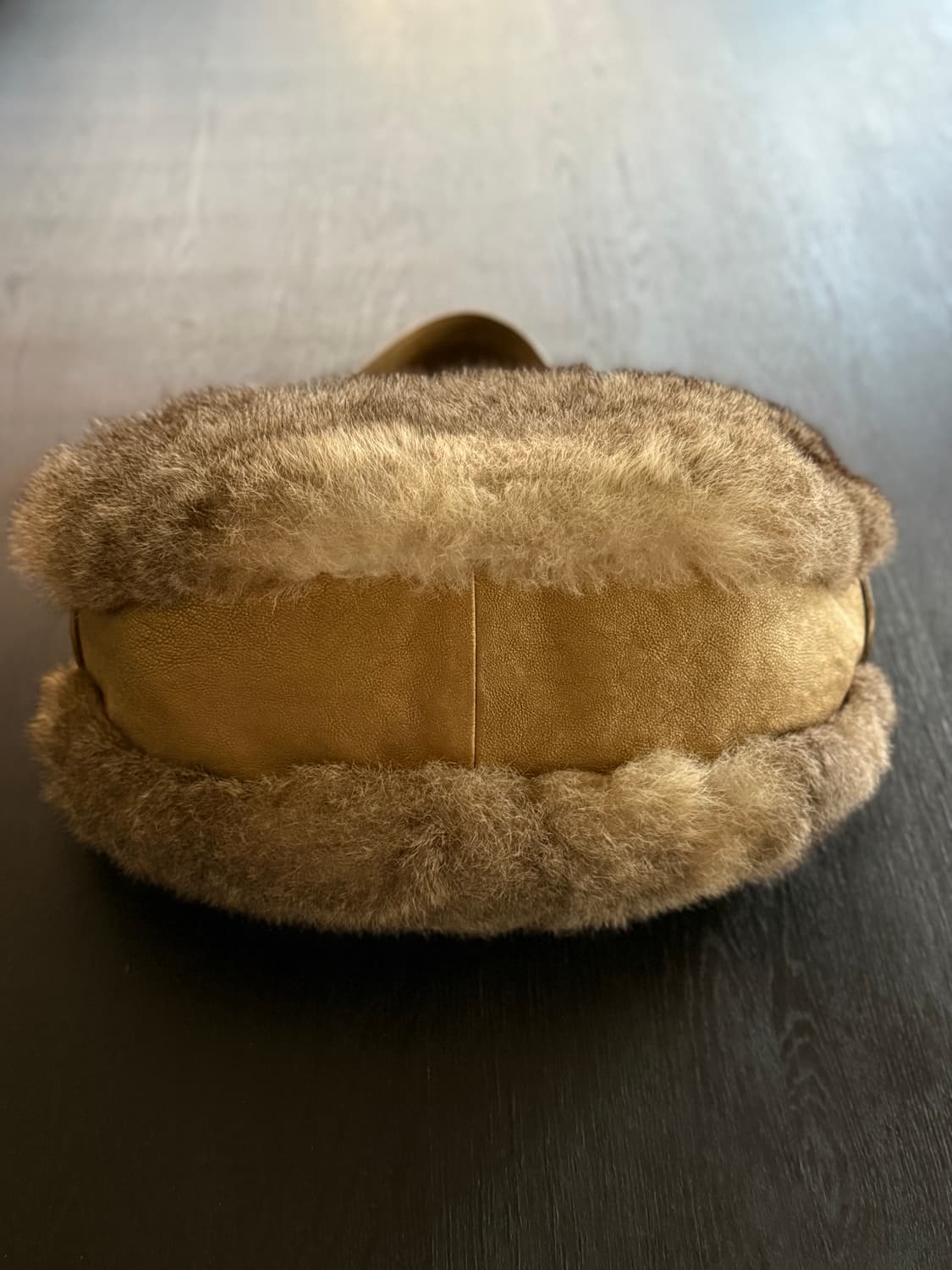 Chanel 샤넬 퍼 하프문 숄더백 상품이미지5