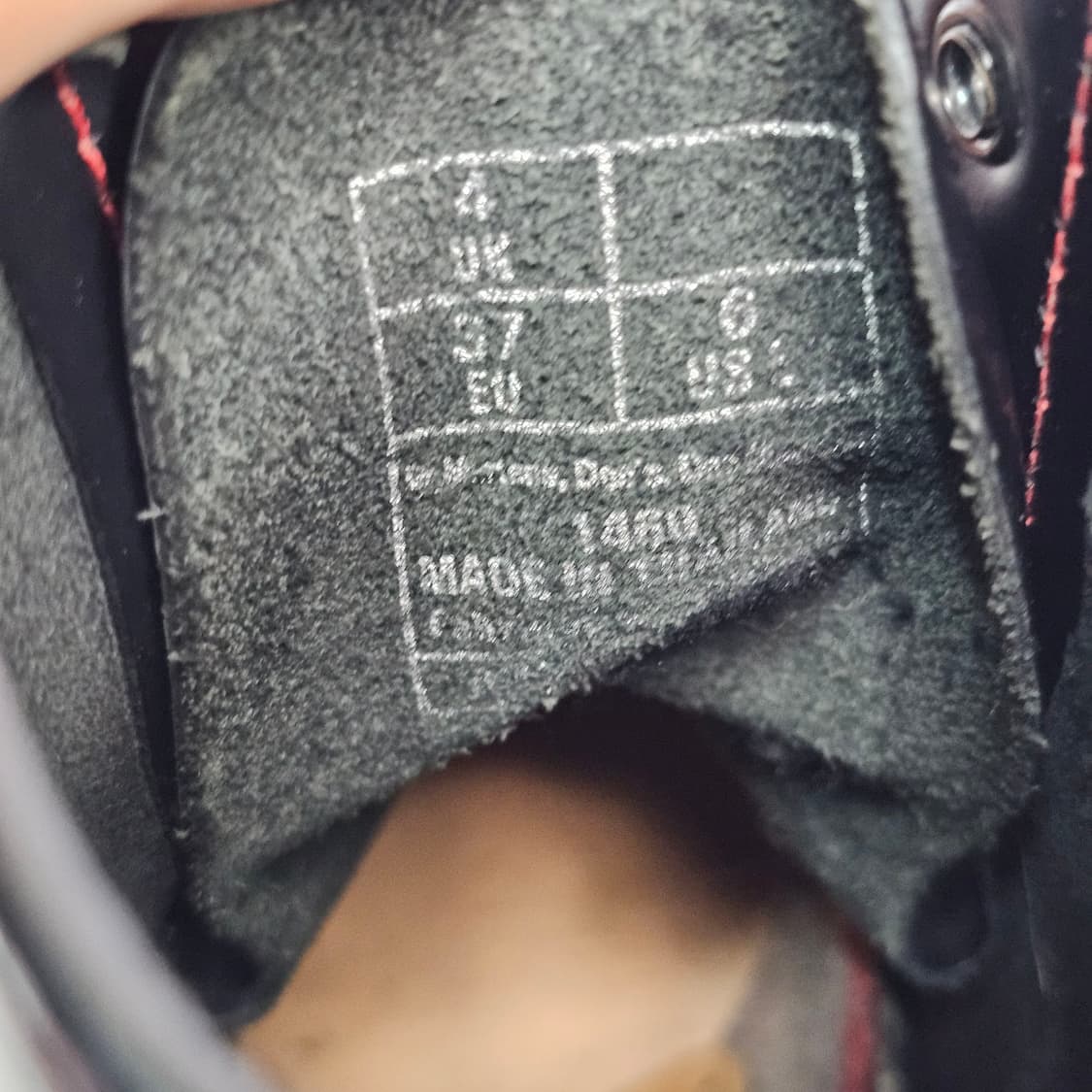 37 Dr.Martens 닥터마틴 레드 스티치 8홀 상품이미지8