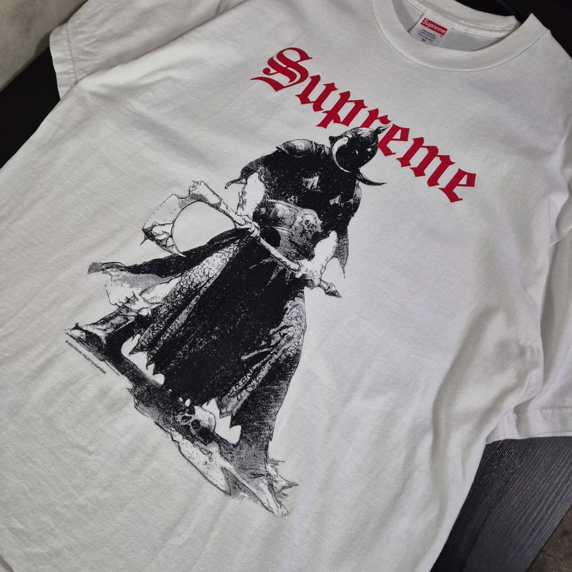 슈프림 프라제타 화이트 티셔츠 M사이즈 상품이미지2