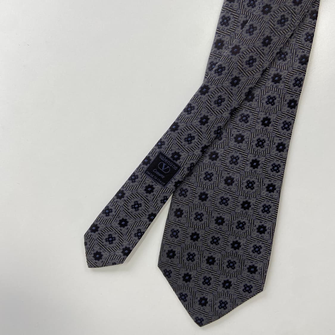 VALENTINO 발렌티노 명품 정품 넥타이 상품이미지3