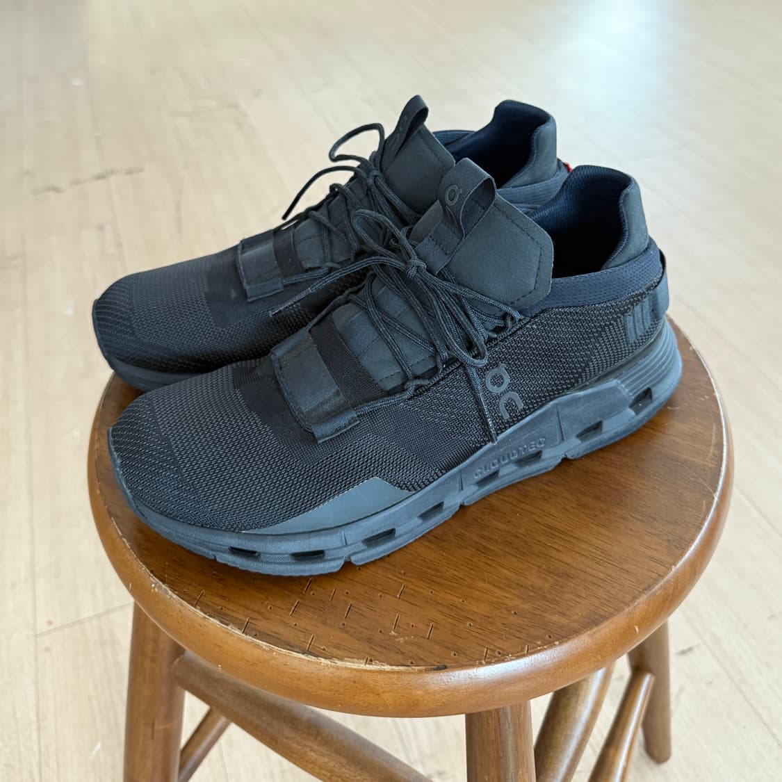 온러닝 ON 온러닝 클라우드노바 블랙이클립스 상품이미지1