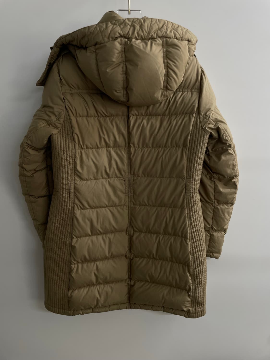 버버리 브릿 여성용 후드 구스 다운 패딩(L싸이즈) 상품이미지3