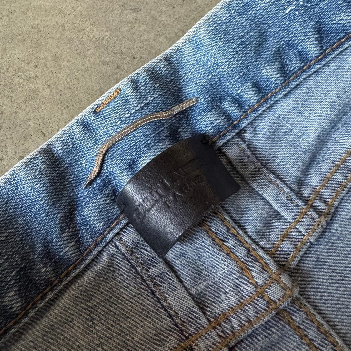 생로랑 디스진 28 상품이미지4