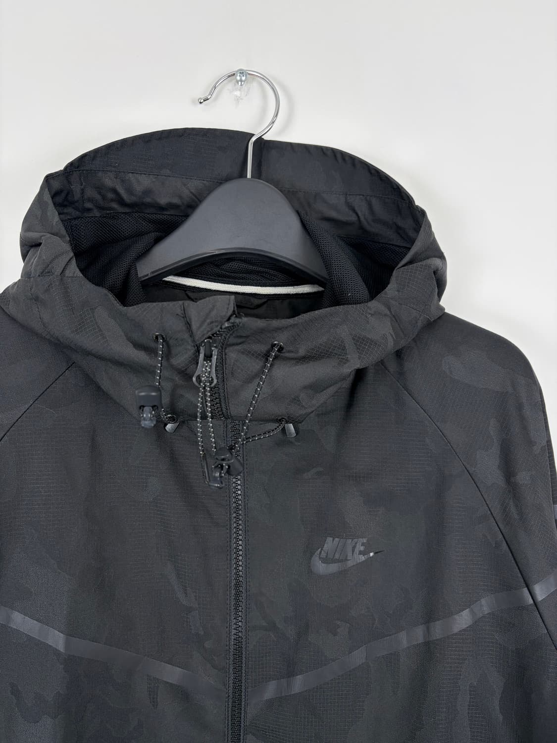 a131) 나이키 카모 패턴 테크팩 바람막이 상품이미지3