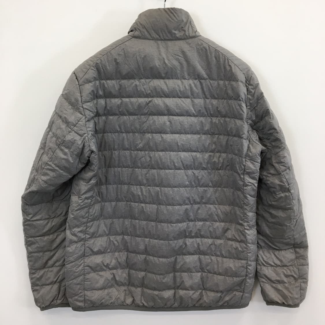 유니클로 울트라라이트다운 경량패딩 L 그레이  상품이미지4