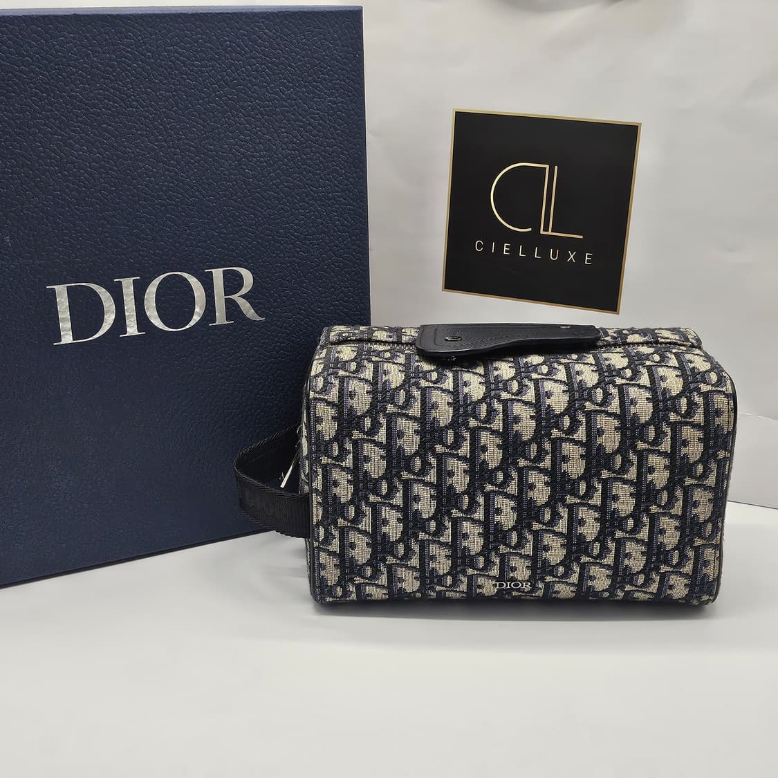 정품 디올 링고 오블리크 토일레트리 파우치 상품이미지1