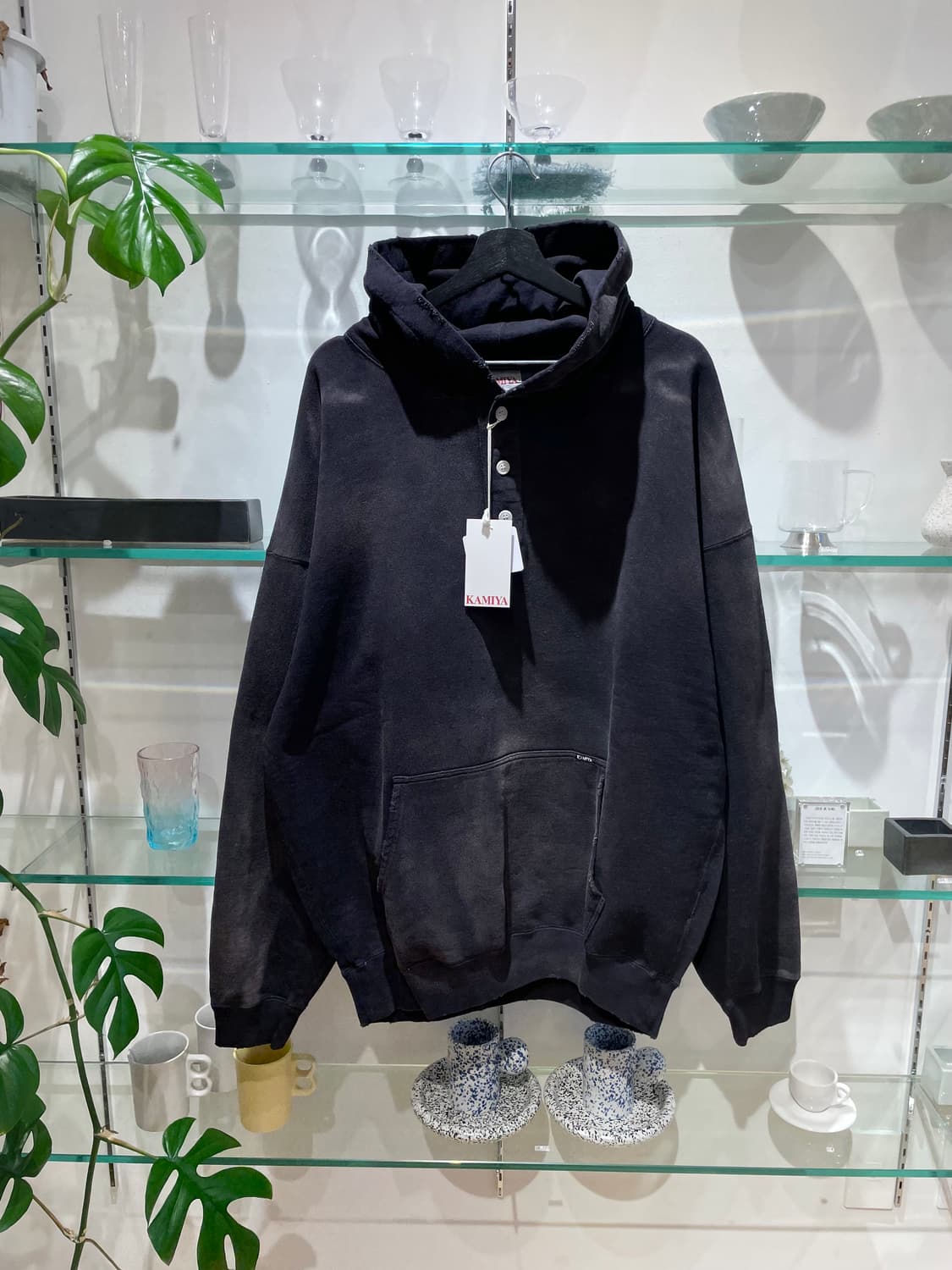 카미야 distressed henry neck hoodie 상품이미지1