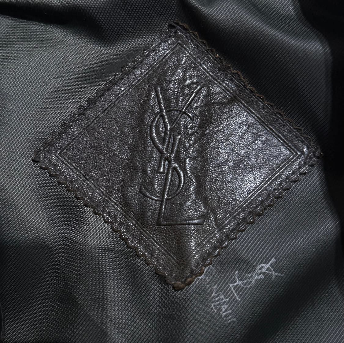 입생로랑 쉽 스킨 레더 자켓 상품이미지6