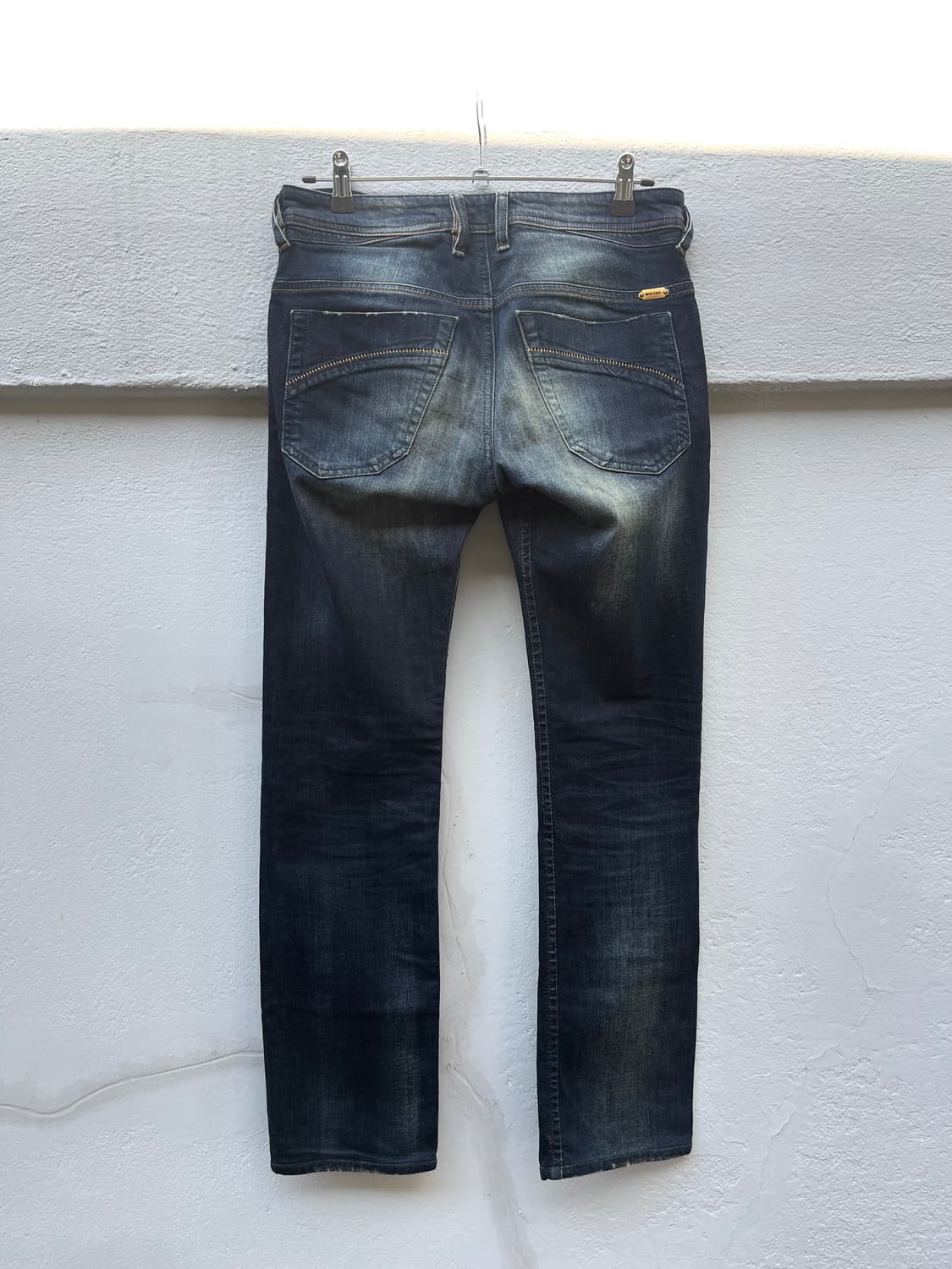 디젤 스트레이트 데님 팬츠 상품이미지1