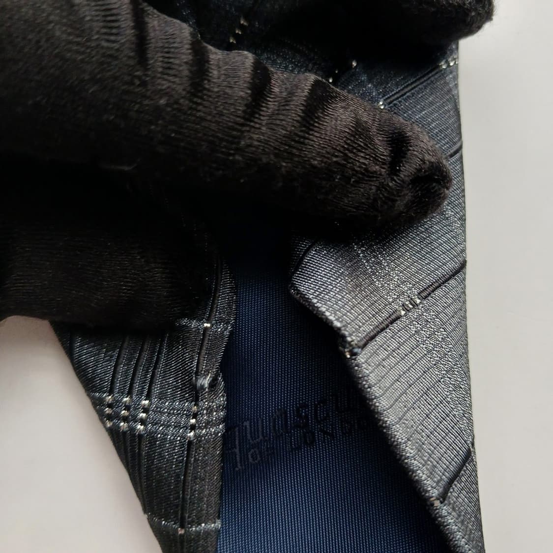 아쿠아스큐텀 실크 블랙 체크 패턴 넥타이 9.7cm B등급 A18535
 상품이미지9