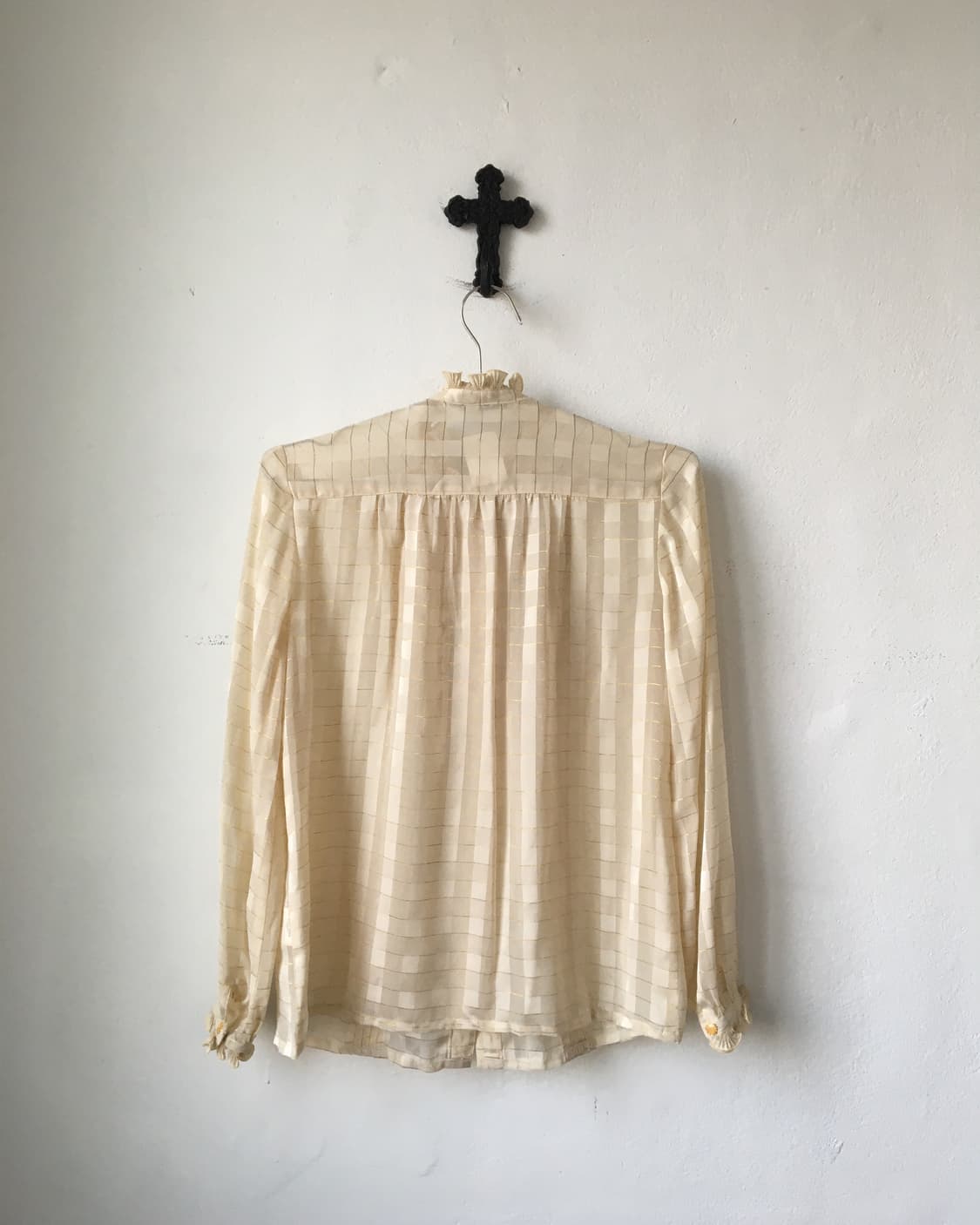 Glitter check pattern point frill blouse 상품이미지3