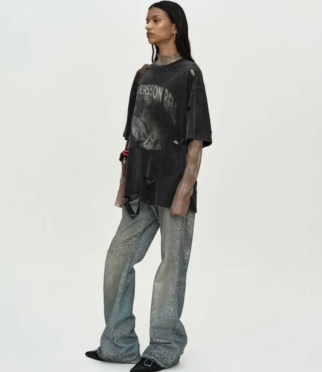 앤더슨벨 레이어드 티셔츠 차콜S 상품이미지2