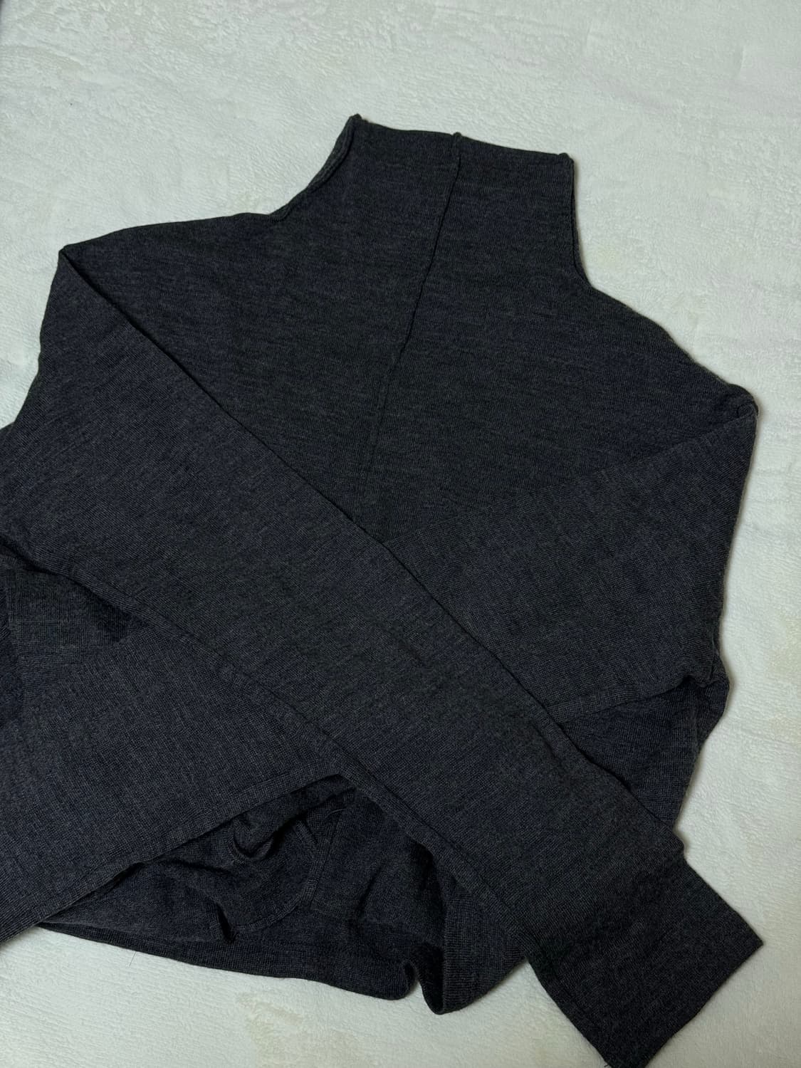 르917 웨이스트 랩 니트탑 챠콜 상품이미지3