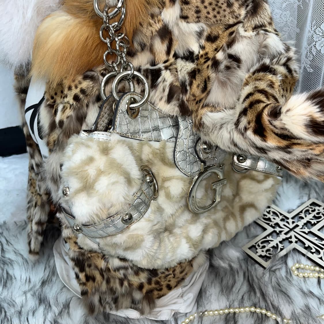 Guess 상품이미지8