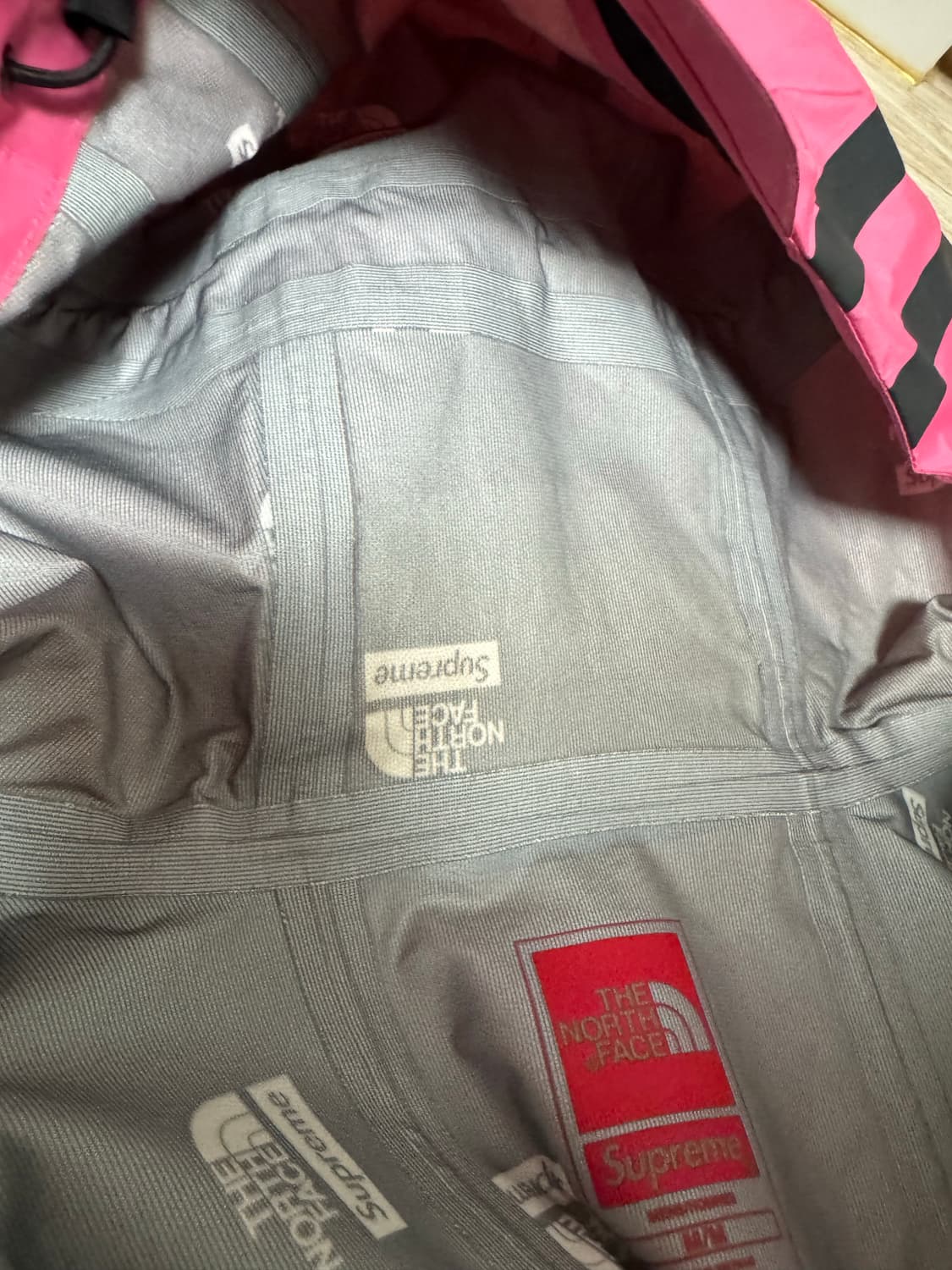 슈프림 노스페이스 테이프심 m 핑크 상품이미지9