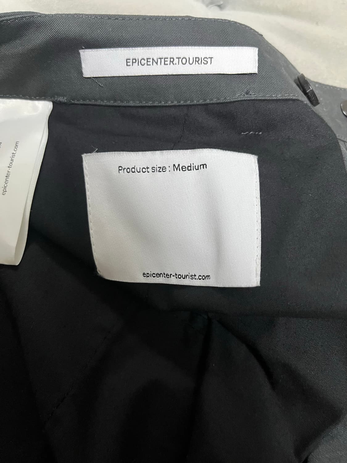 에피센터투어리스트 stein trousers(charcoal) 판매합니다 상품이미지4