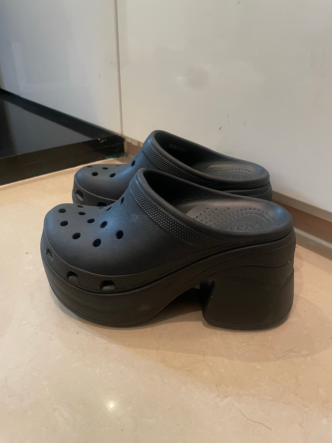 크록스 사이렌 블랙 230 상품이미지2