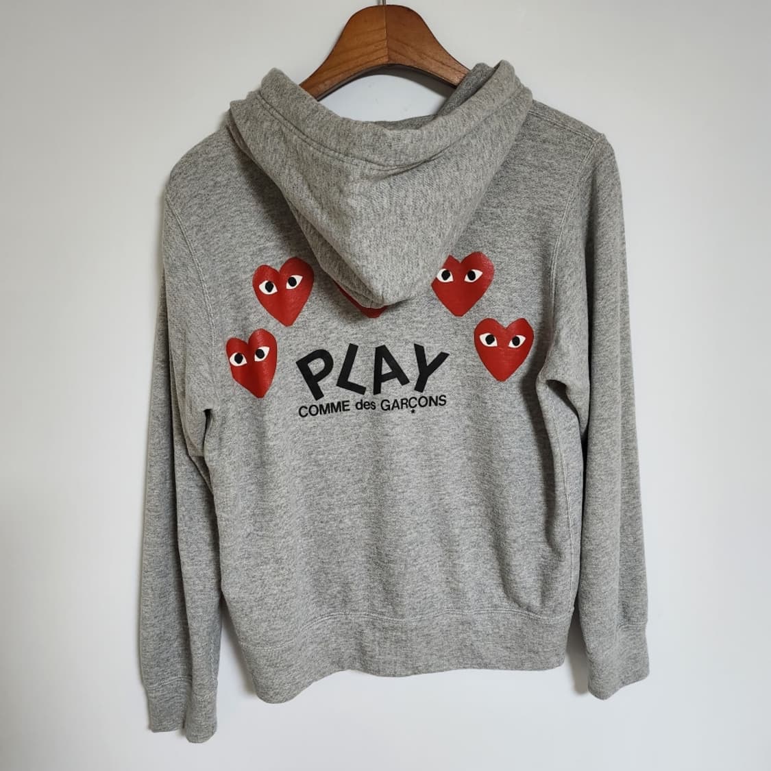 [L] 꼼데가르송 그레이 백프린팅 여성 후드집업 AZ-T249 상품이미지6