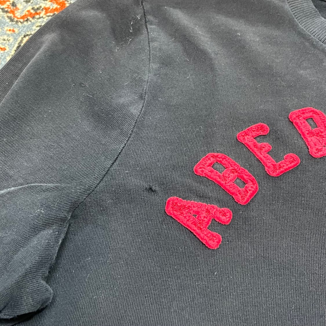 아베크롬비 스펠로고 네이비 긴팔티셔츠 남성L  상품이미지5