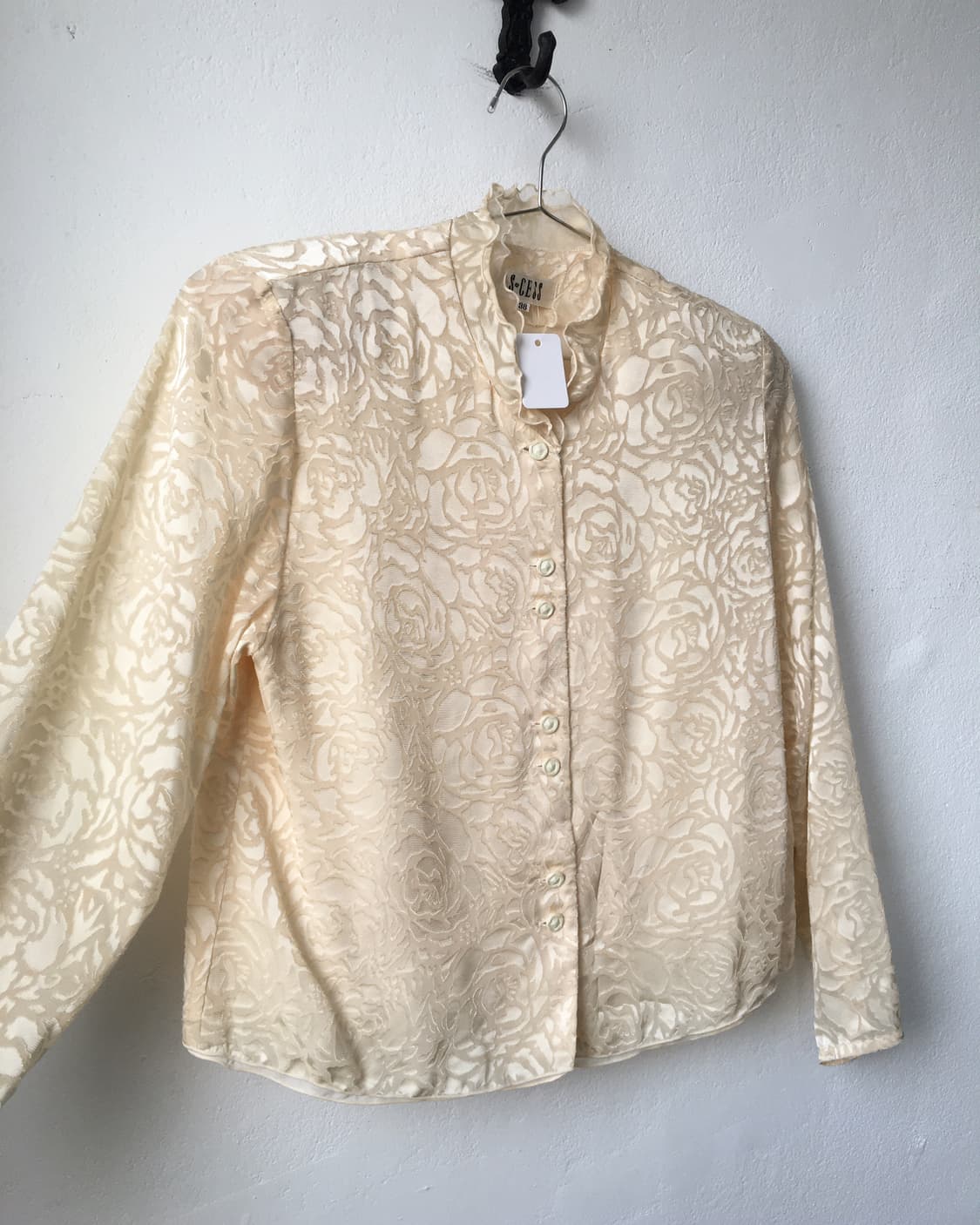 Flower pattern beige glossy jacket 상품이미지4