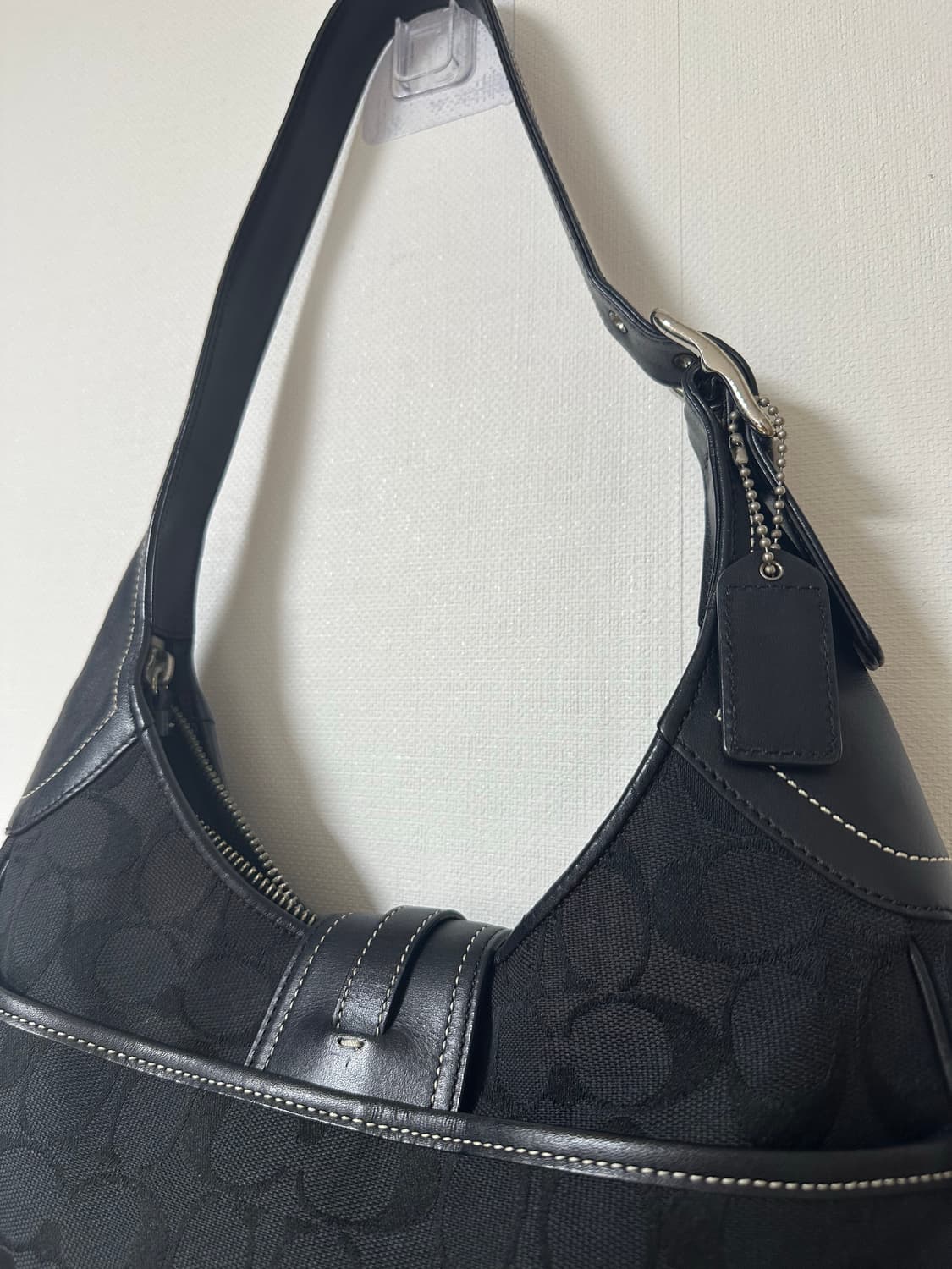 코치 블랙 시그니처 숄더백 / 코치가방 / 코치숄더백 /코치빈티지백 상품이미지8