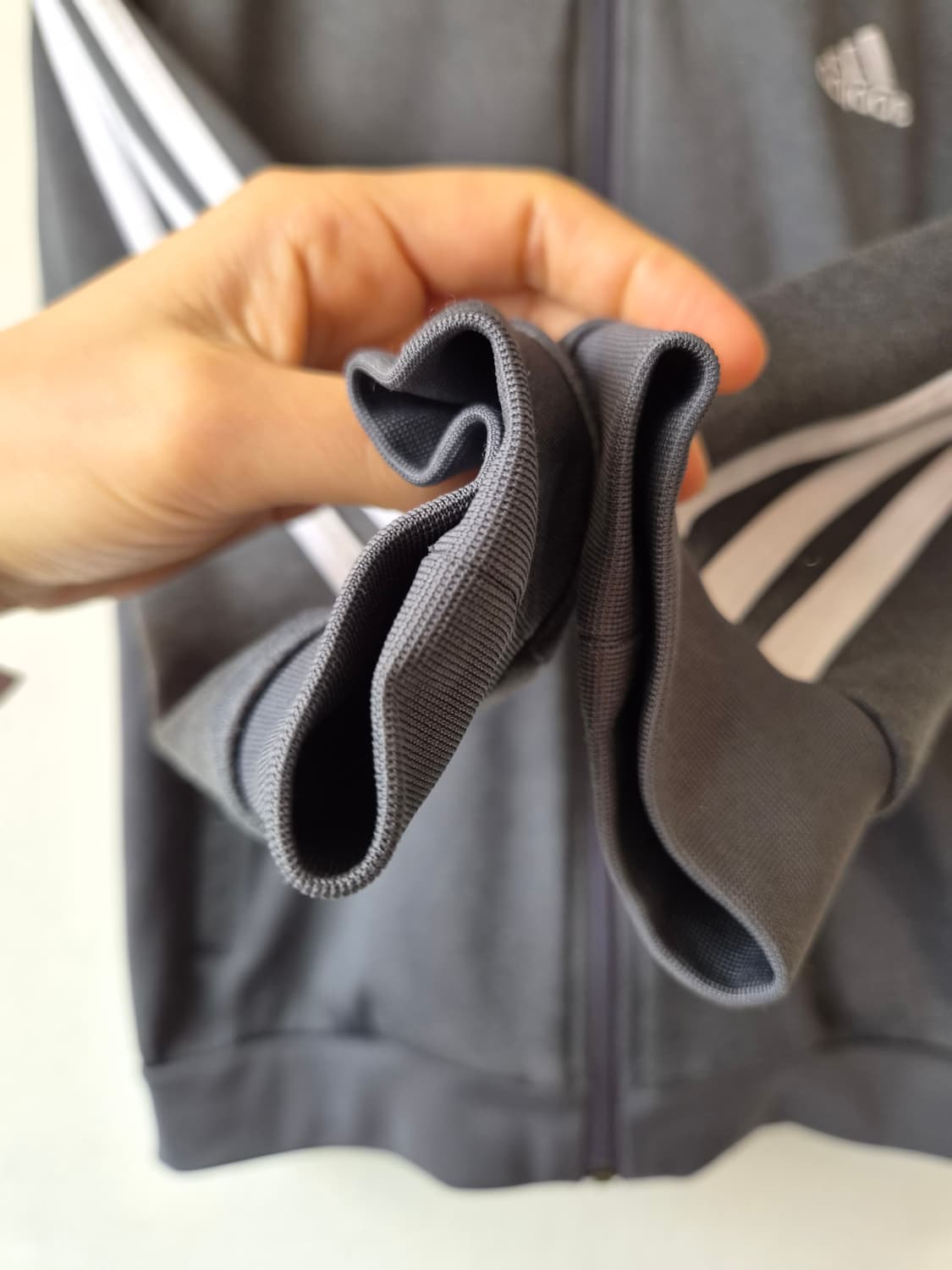 아디다스 키즈(여성가능) 그레이기모삼선트랙탑 79사이즈 상품이미지5