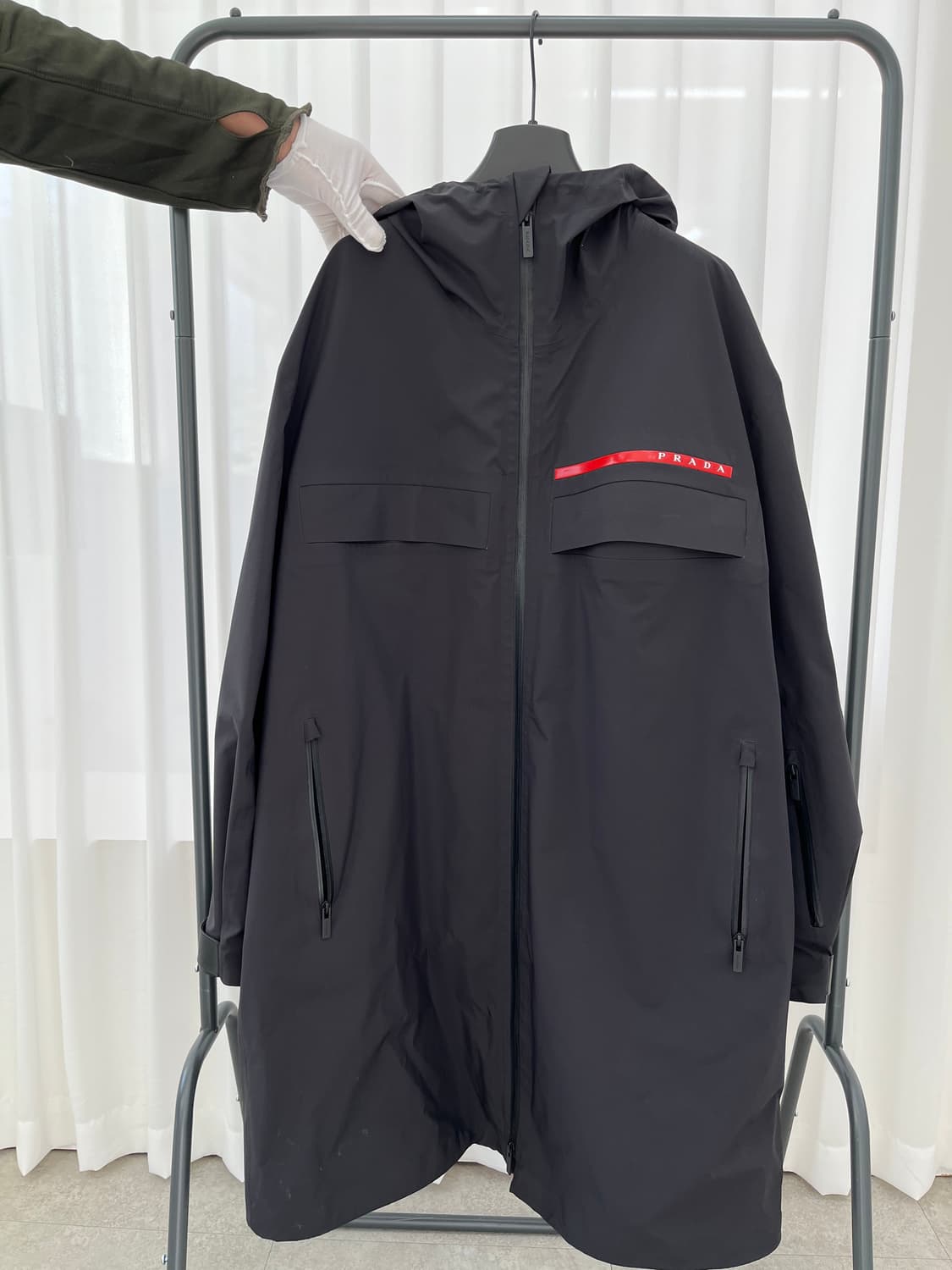 프라다 고어텍스 파카 블랙  상품이미지1