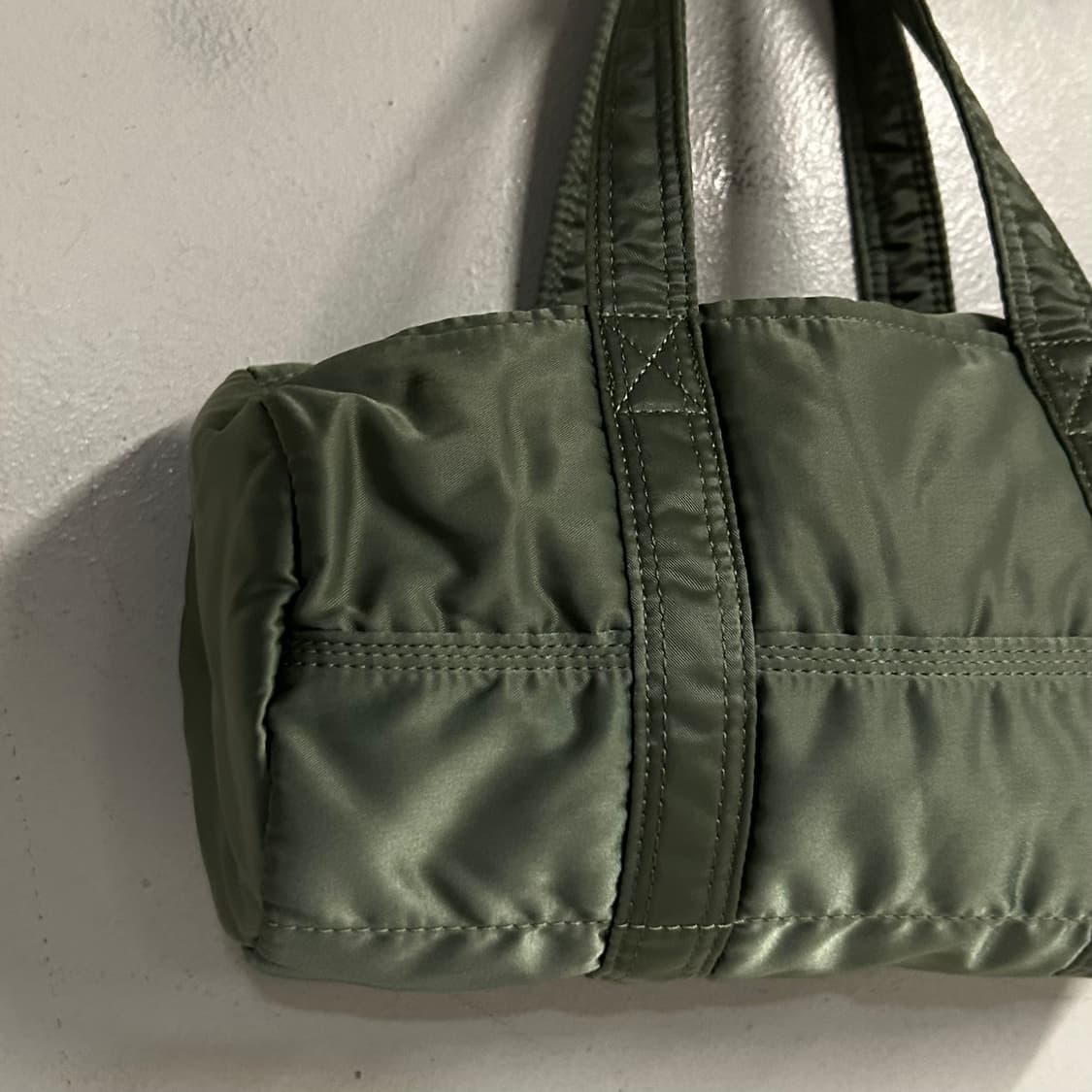 PORTER glossy cylinder mini bag khaki 상품이미지5