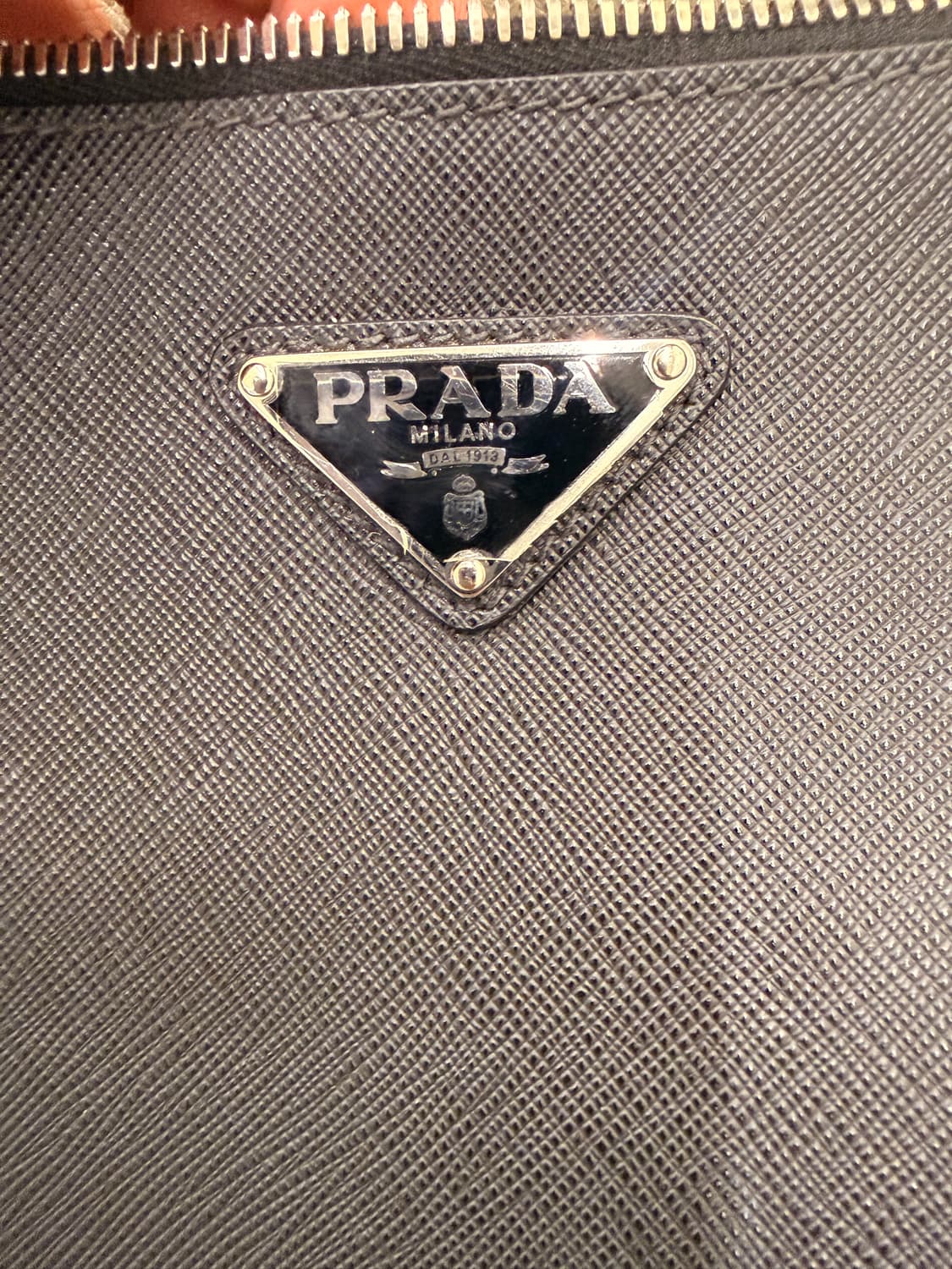 프라다 사피아노 삼각로고 크로스백(2VH113) 상품이미지9