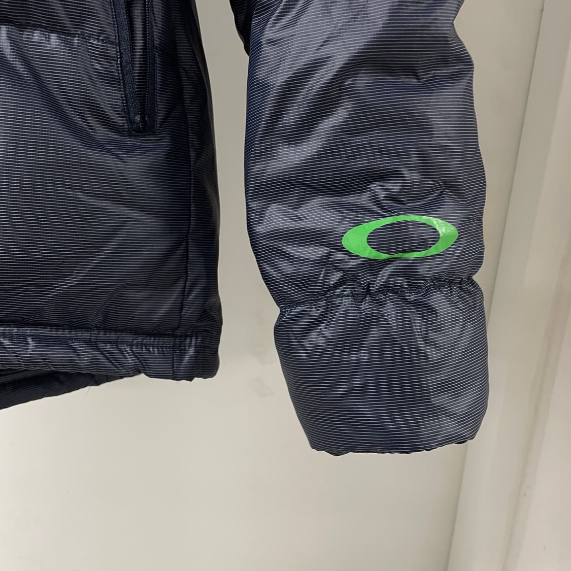 오클리 패딩 XL 상품이미지4