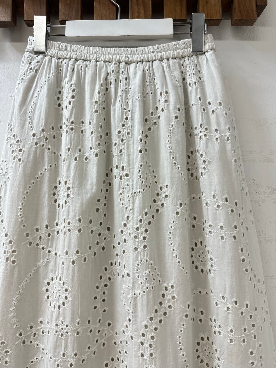 일본빈티지 펀칭 아일렛 플라워 자수 티어드 밴딩 롱 스커트 상품이미지5