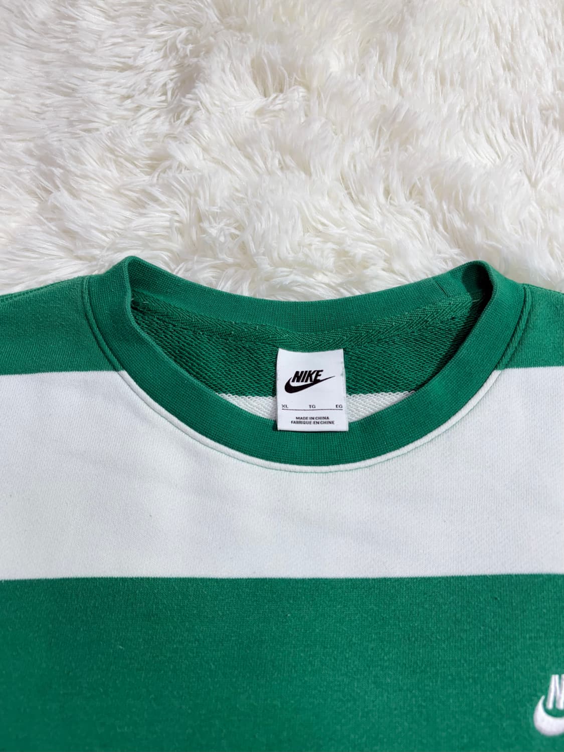 나이키 그린 화이트 스우시 맨투맨  상품이미지6