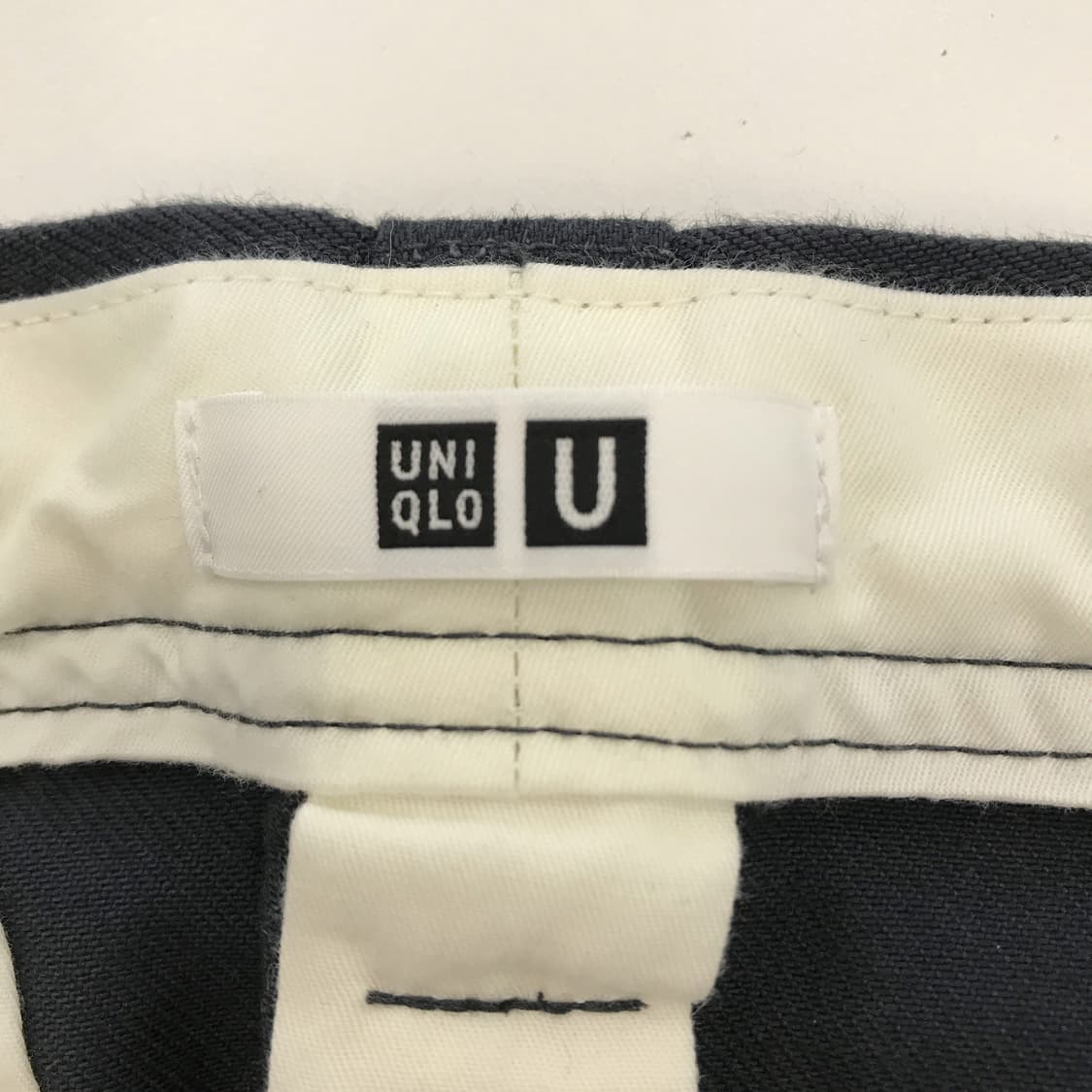 유니클로U 와이드핏 치노팬츠 네이비 새상품 [88] 상품이미지4