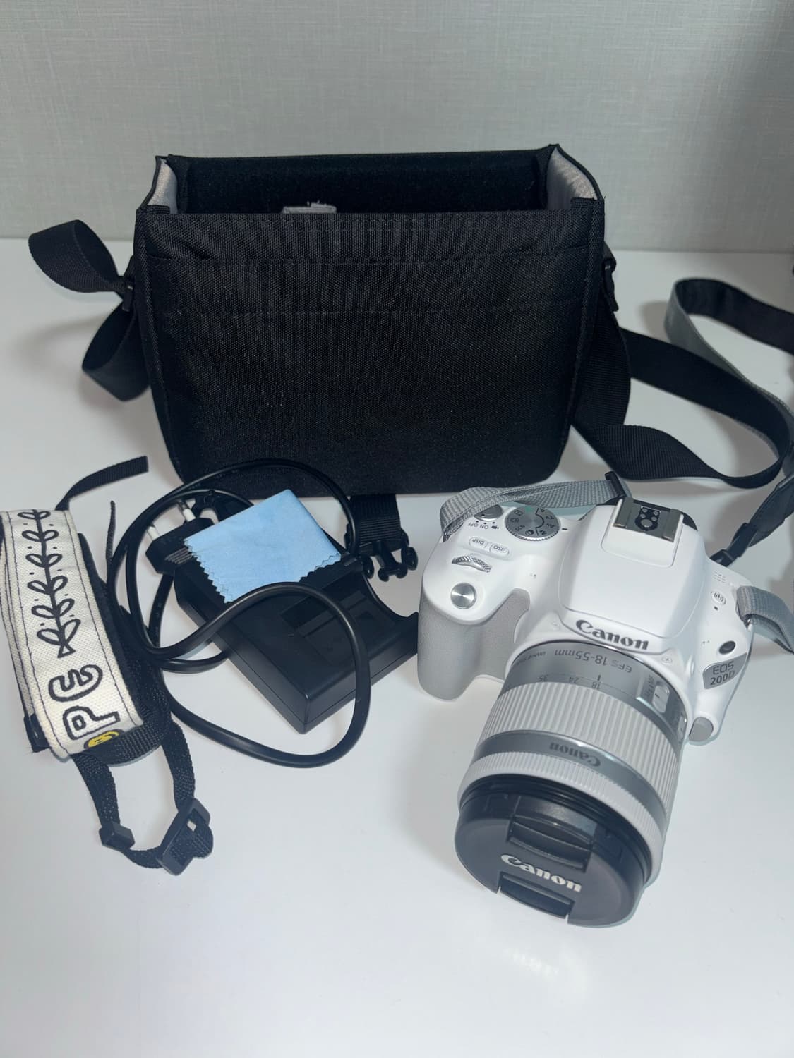 캐논 EOS 200D 팝니다 상품이미지2