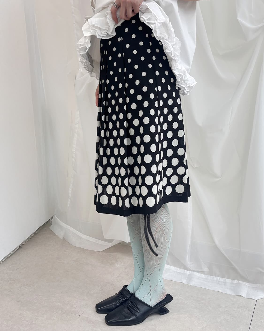 TRUDEA gradient dot pleated midi skirt 상품이미지2