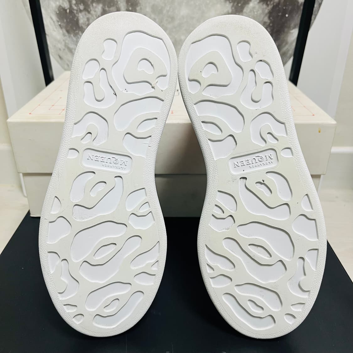 정품 36.5) 알렉산더 맥퀸 오버솔 스니커즈 230~235 상품이미지5