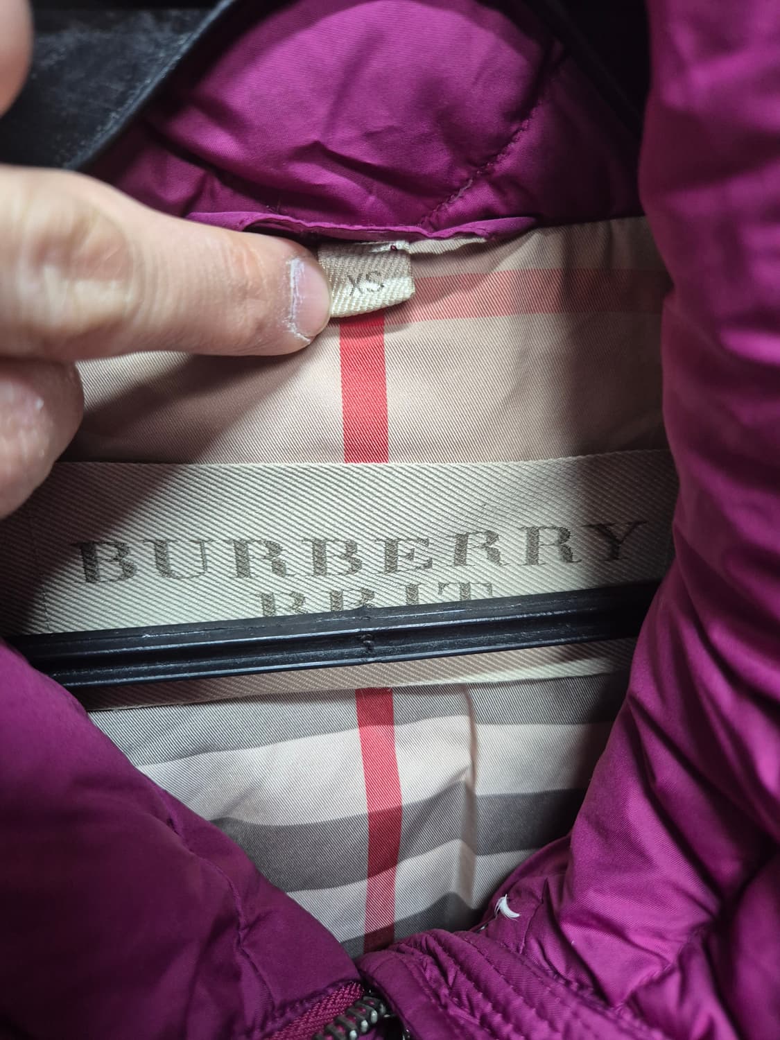 버버리 여성 벨티드 패딩 백화점판 상품이미지3