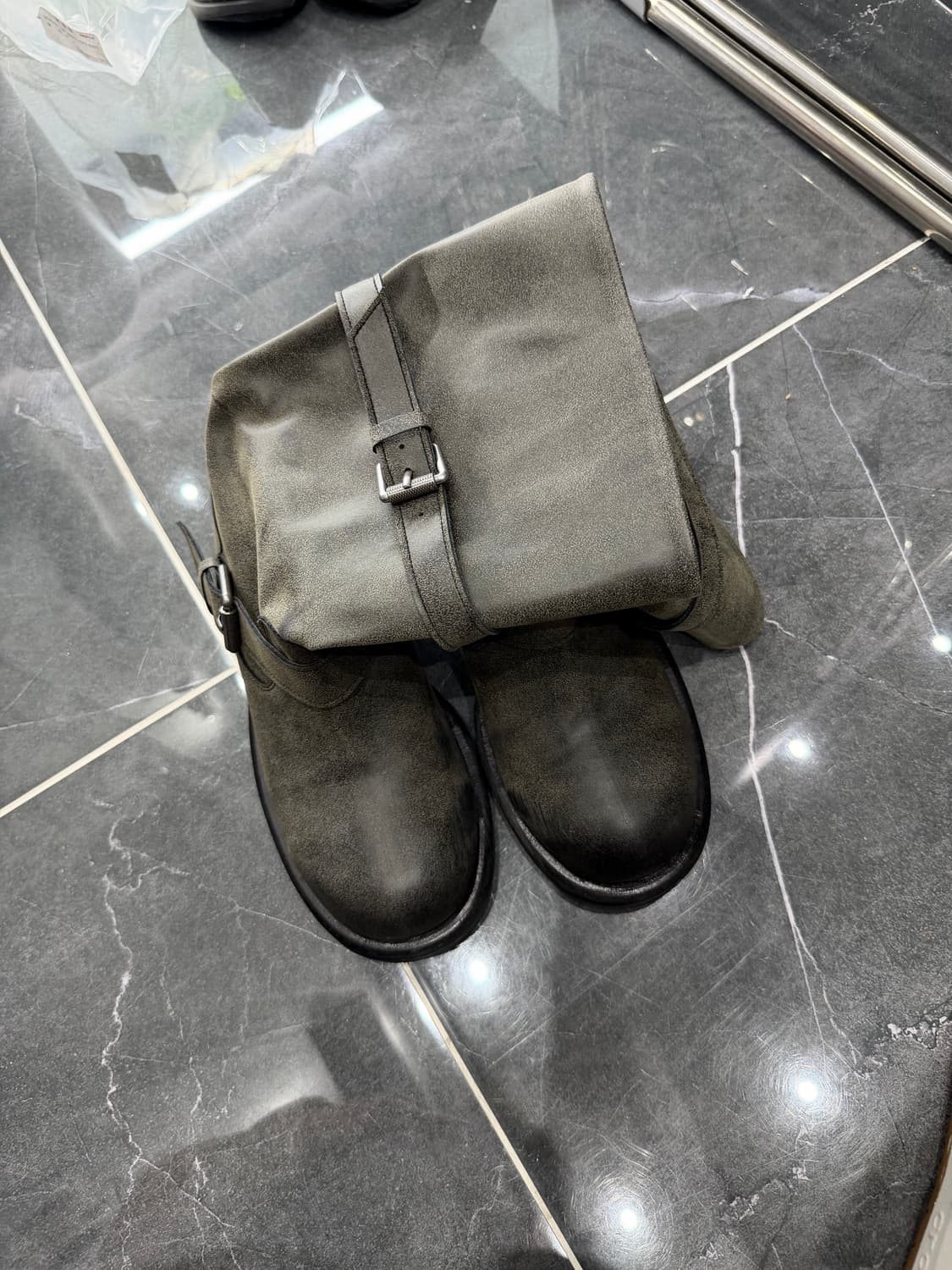 [NEGATIVETHREE] Slouchy middle Boots 240 상품이미지4