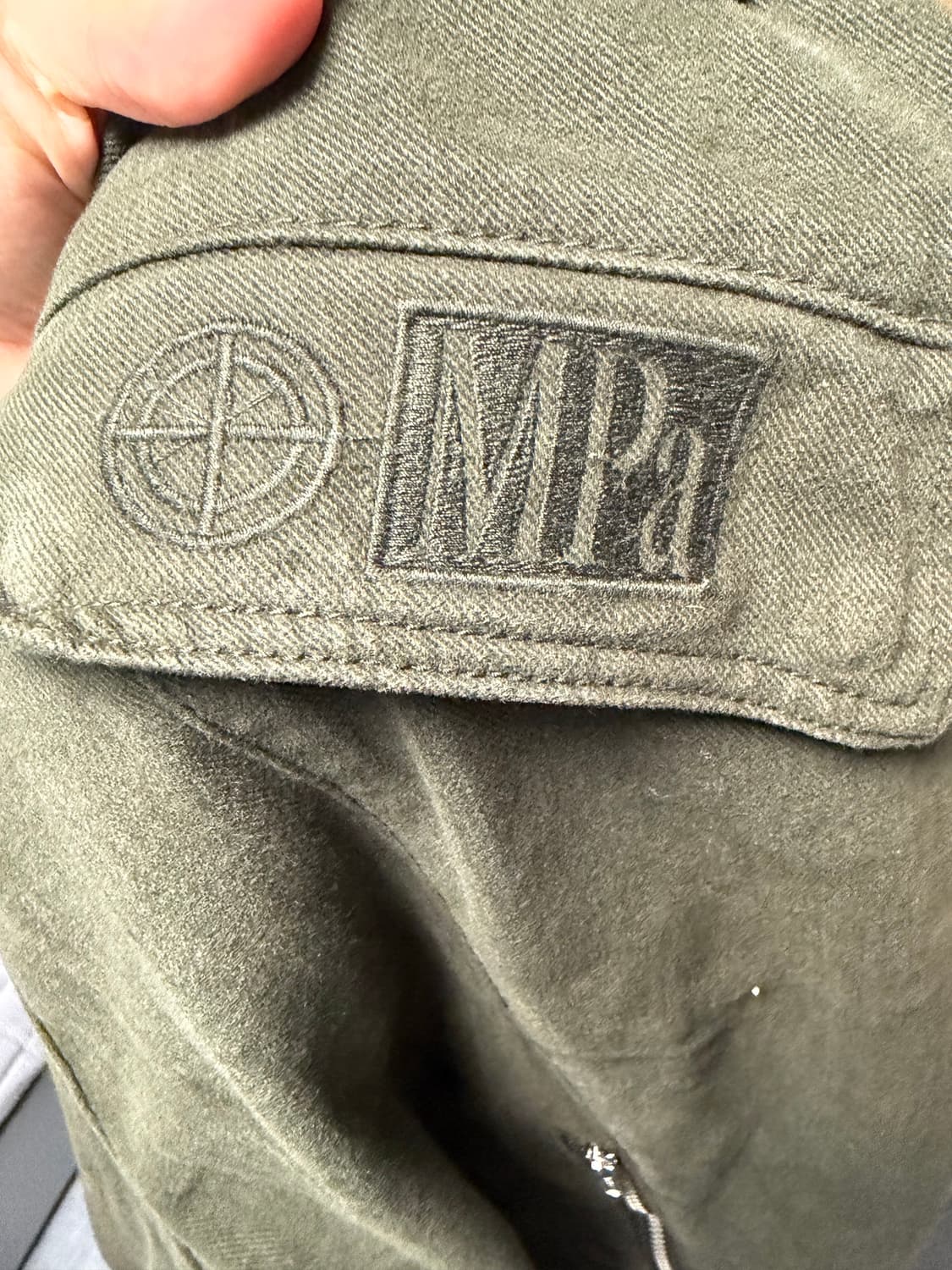 플라스틱 프로덕트 웨이브 지퍼팬츠 초콜릿 상품이미지4