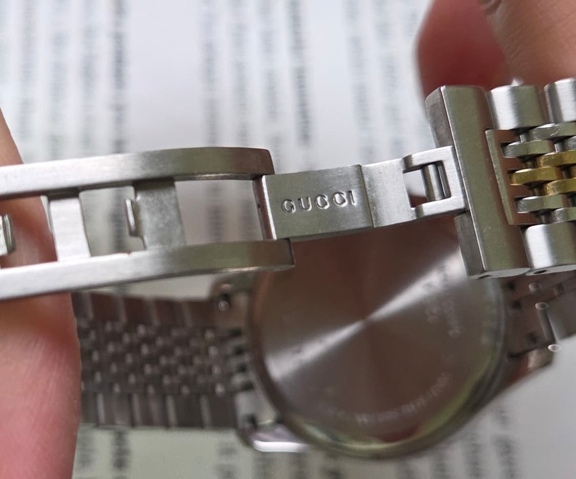 구찌 G타임리스 126.4 콤비 쿼츠 드레스워치 남성용 브레이슬릿 ver 상품이미지8