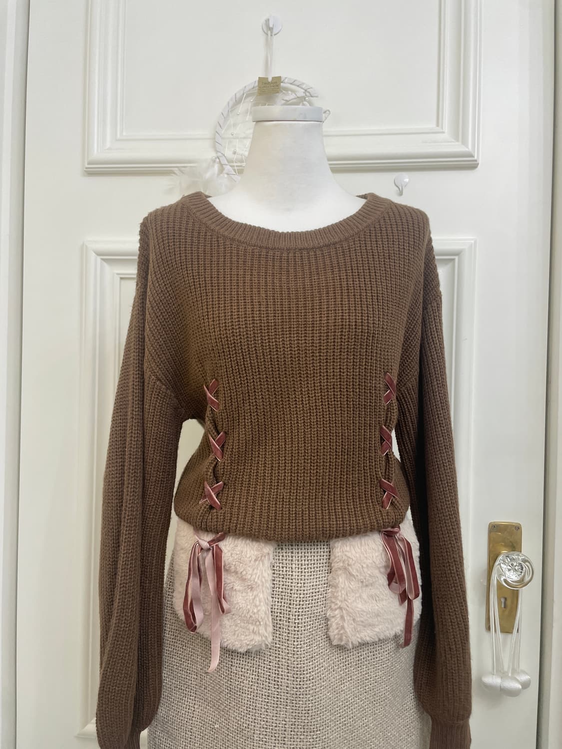 brown waffle under velvet lace-up sweate 상품이미지5