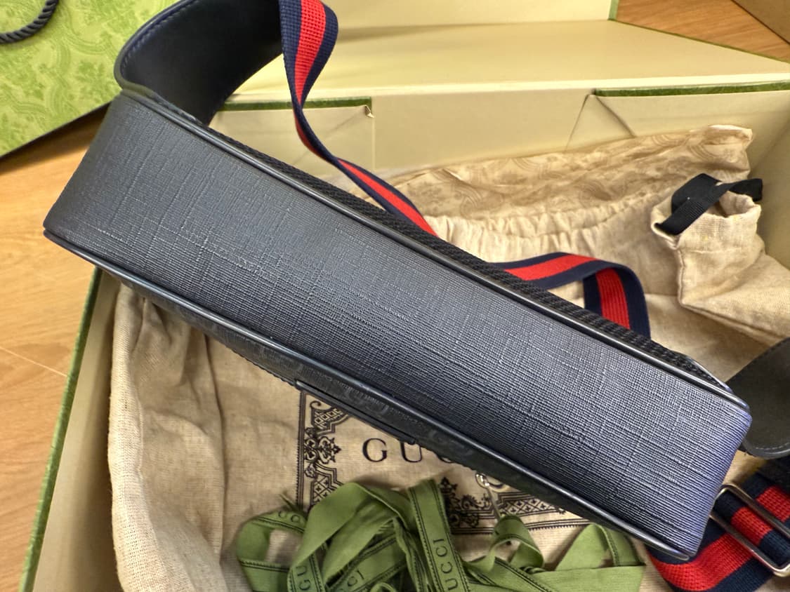 구찌 GG 수프림 벨트백 백화점판 상품이미지3