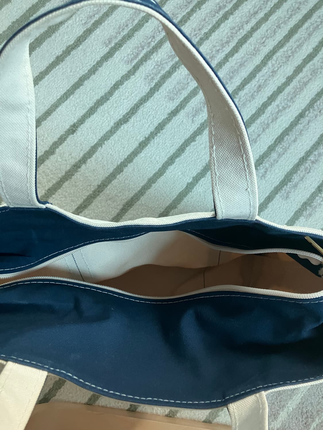 카키스 엘엘빈 별주 토트백 네이비 상품이미지4