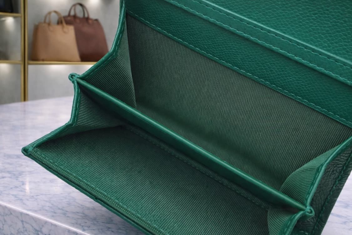 [S급] 샤넬 클래식 WOC 미니 판매합니다!!! 상품이미지3