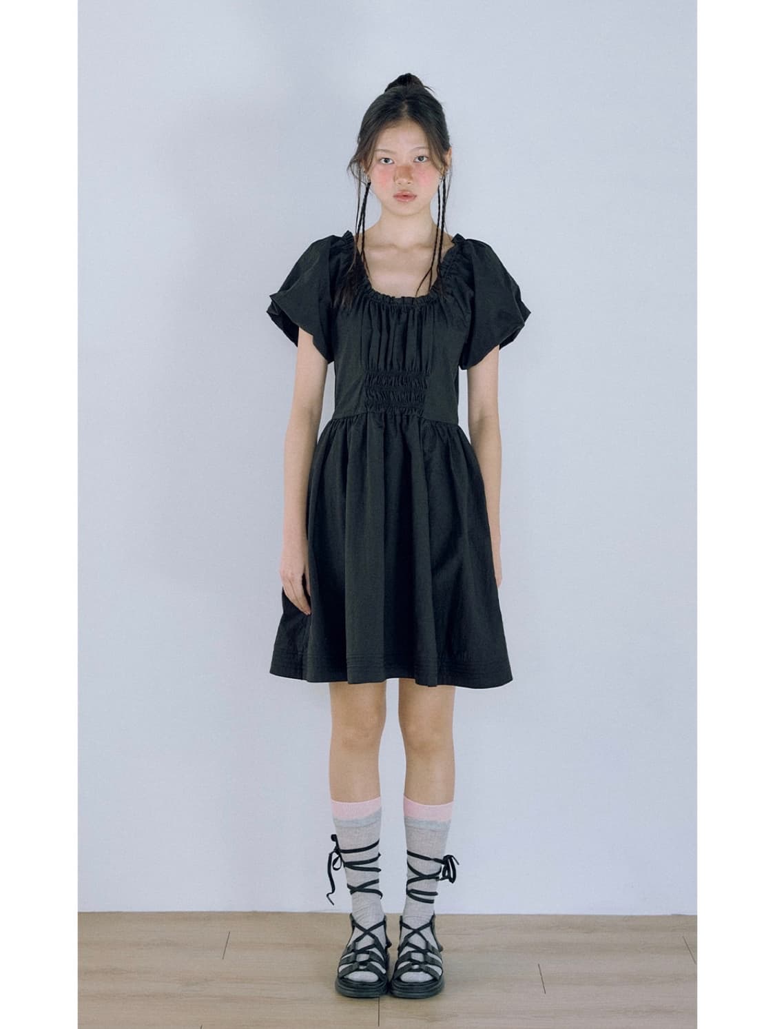 호쿠스포쿠스 Washer Puff Dress 블랙 상품이미지1