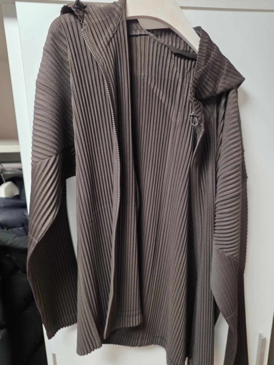 옴므플리세 후드집업 머드브라운 jl126 4사이즈 새상품 상품이미지2