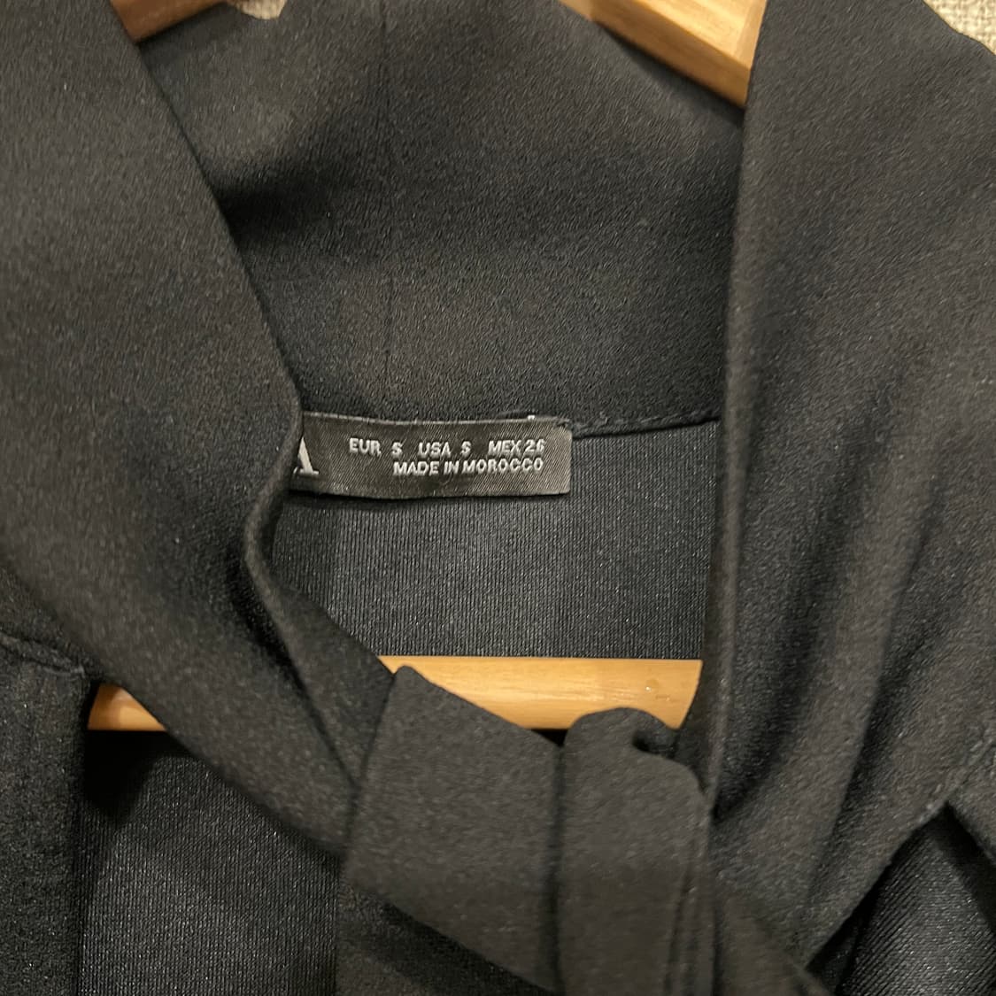 ZARA 자라 보타이 러플 미니 원피스 S 블랙 상품이미지3