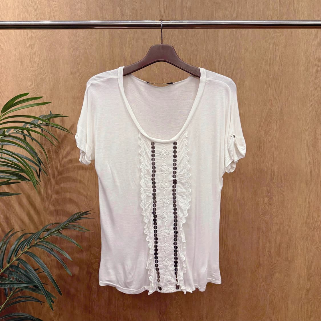 막스마라 스포트막스 레이스 자수 장식 반팔 셔링 디테일 화이트 상품이미지1