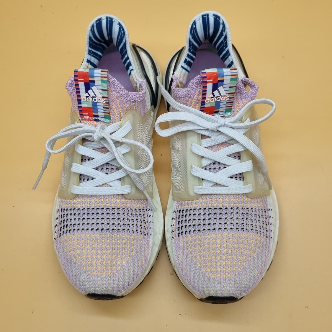 아디다스 울트라부스트19 라일락 운동화220. 상품이미지2