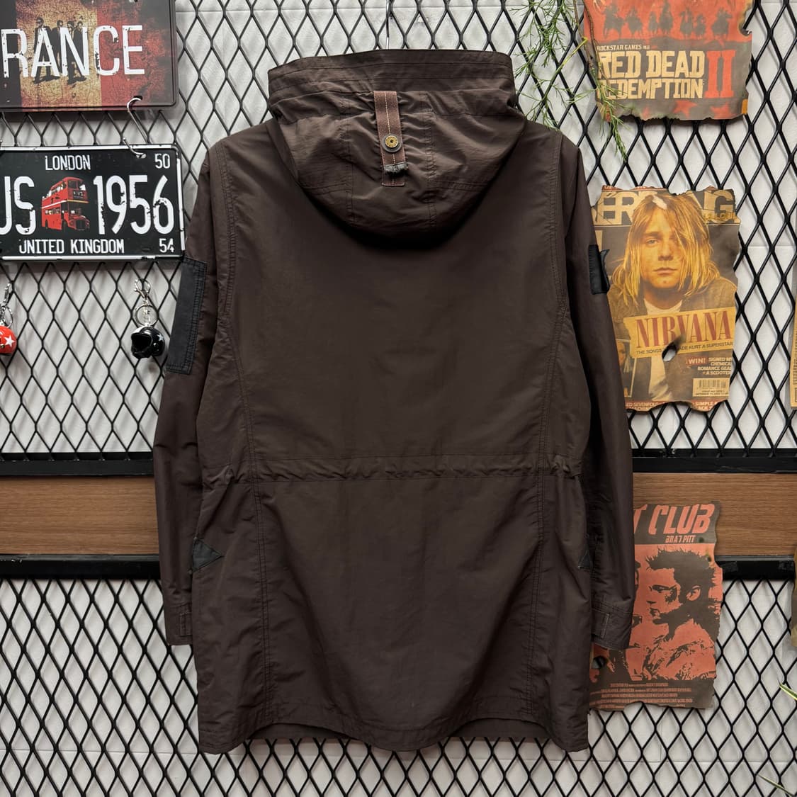 센터폴 유틸리티 밀리터리 자켓 전면 포켓 포인트 다크브라운 상품이미지2